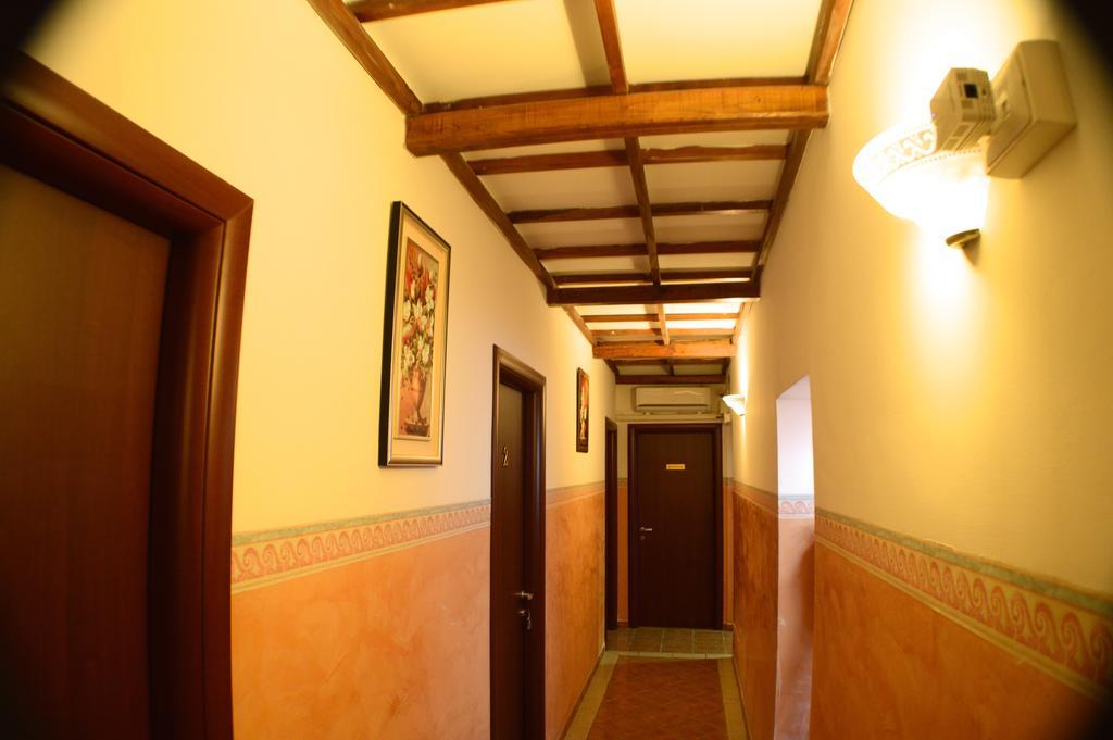 L'Incanto Guesthouse Рим Екстериор снимка